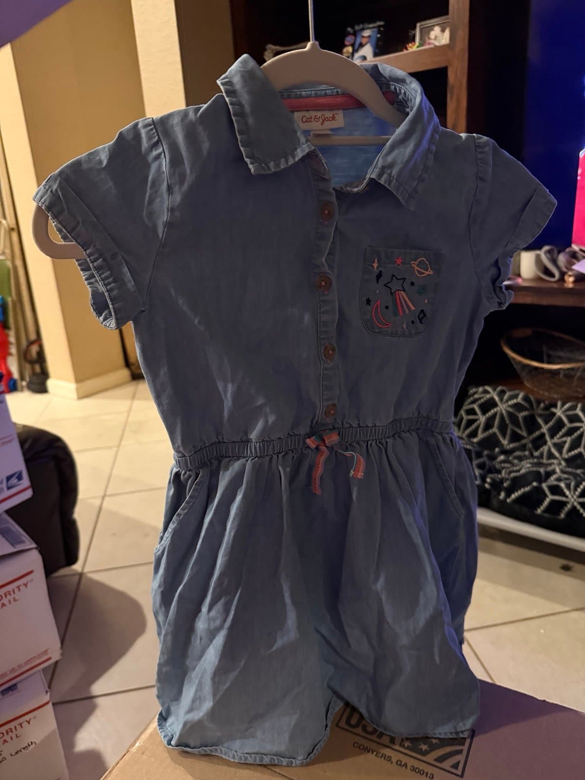 Cat & Jack Girls Romper M (7/8) Space Embroidery