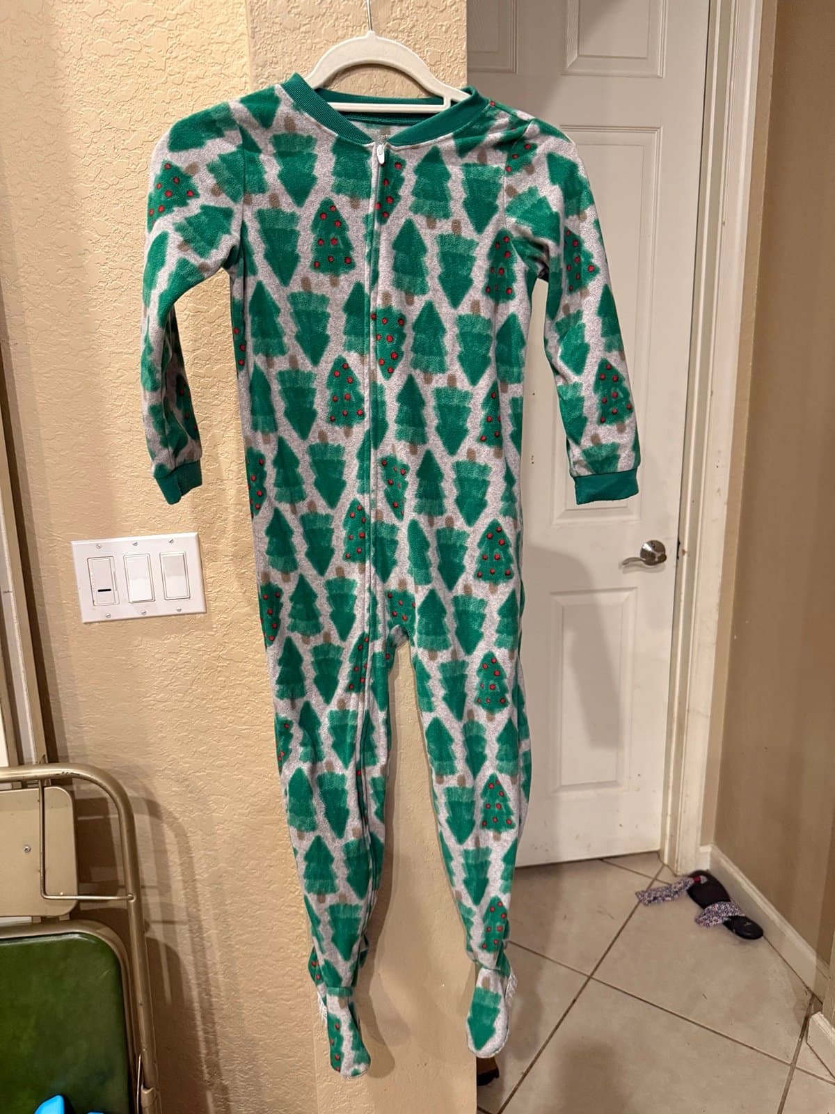 Carter's Christmas Tree Footed Pajamas Onesie 6/6A