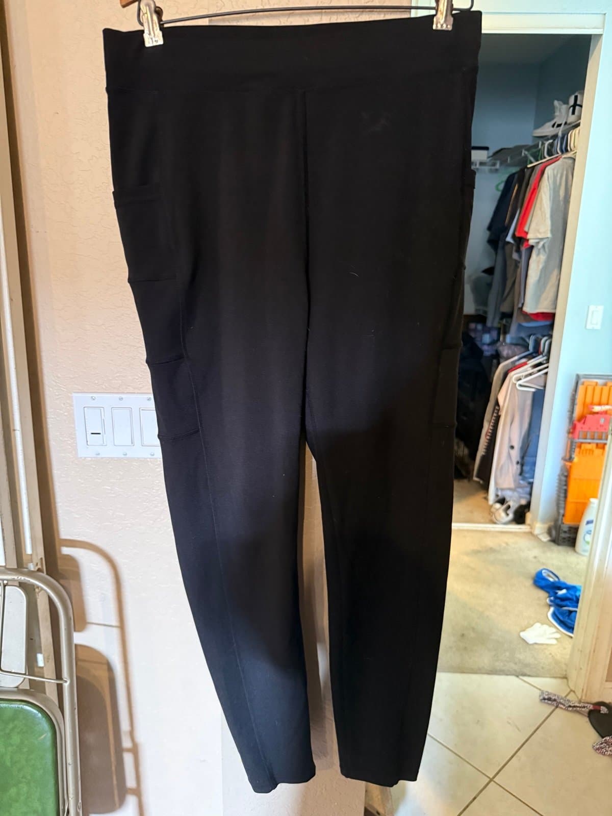 POP Fit Black Leggings 2XL with Pockets