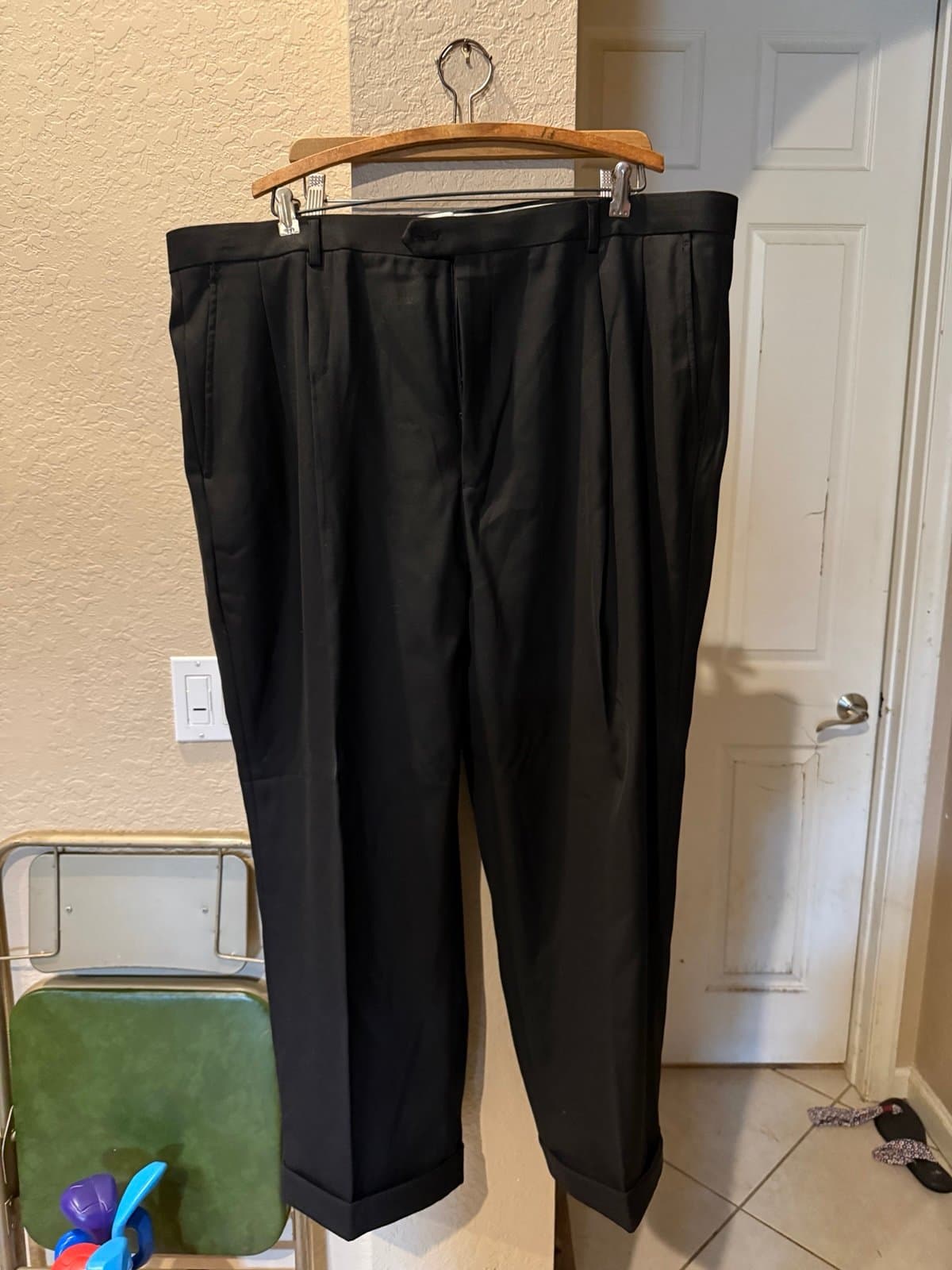 Eddie Domani Black Pleated Cuffed Dress Pants