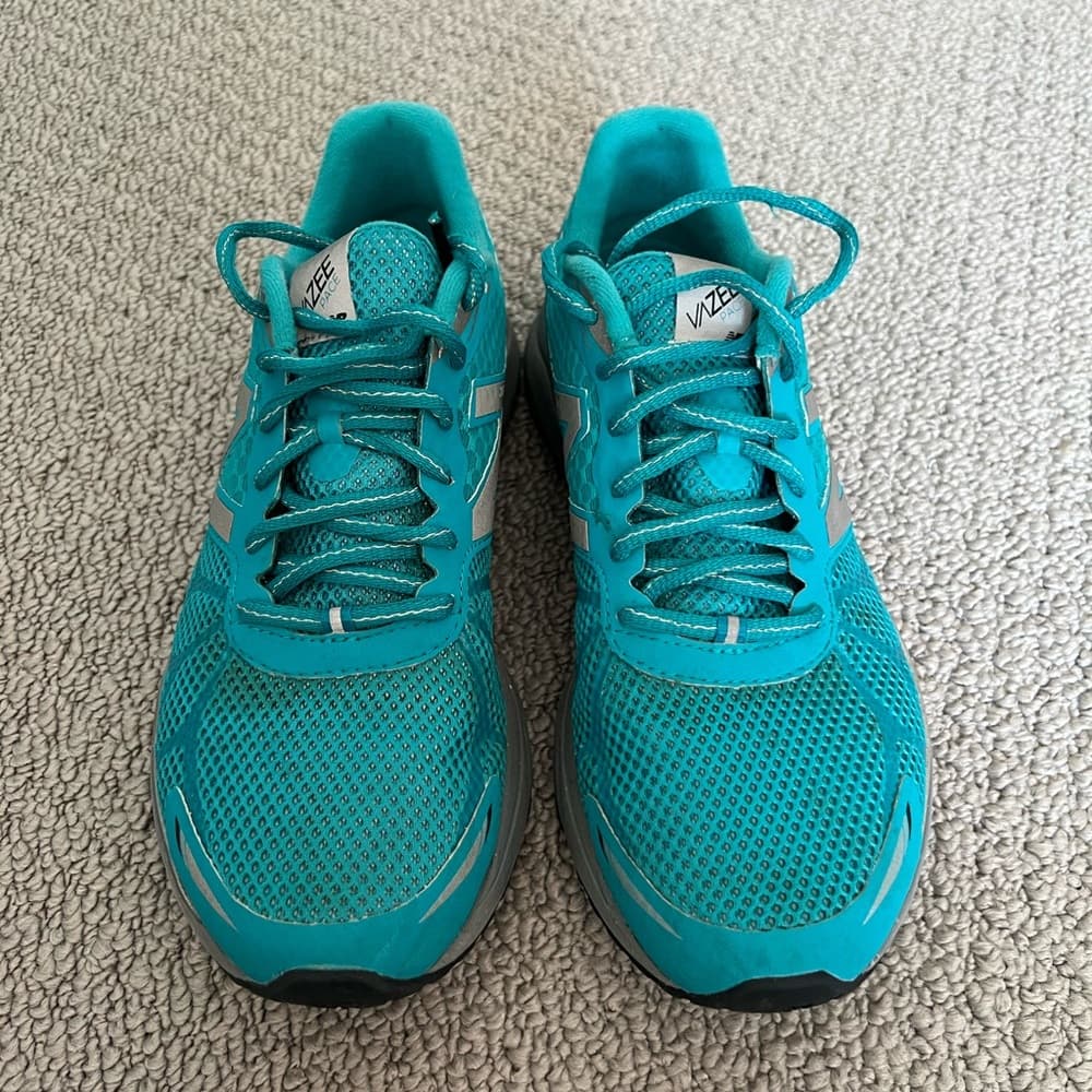 New Balance Women's Teal Athletic Running Shoes with Gray Accents