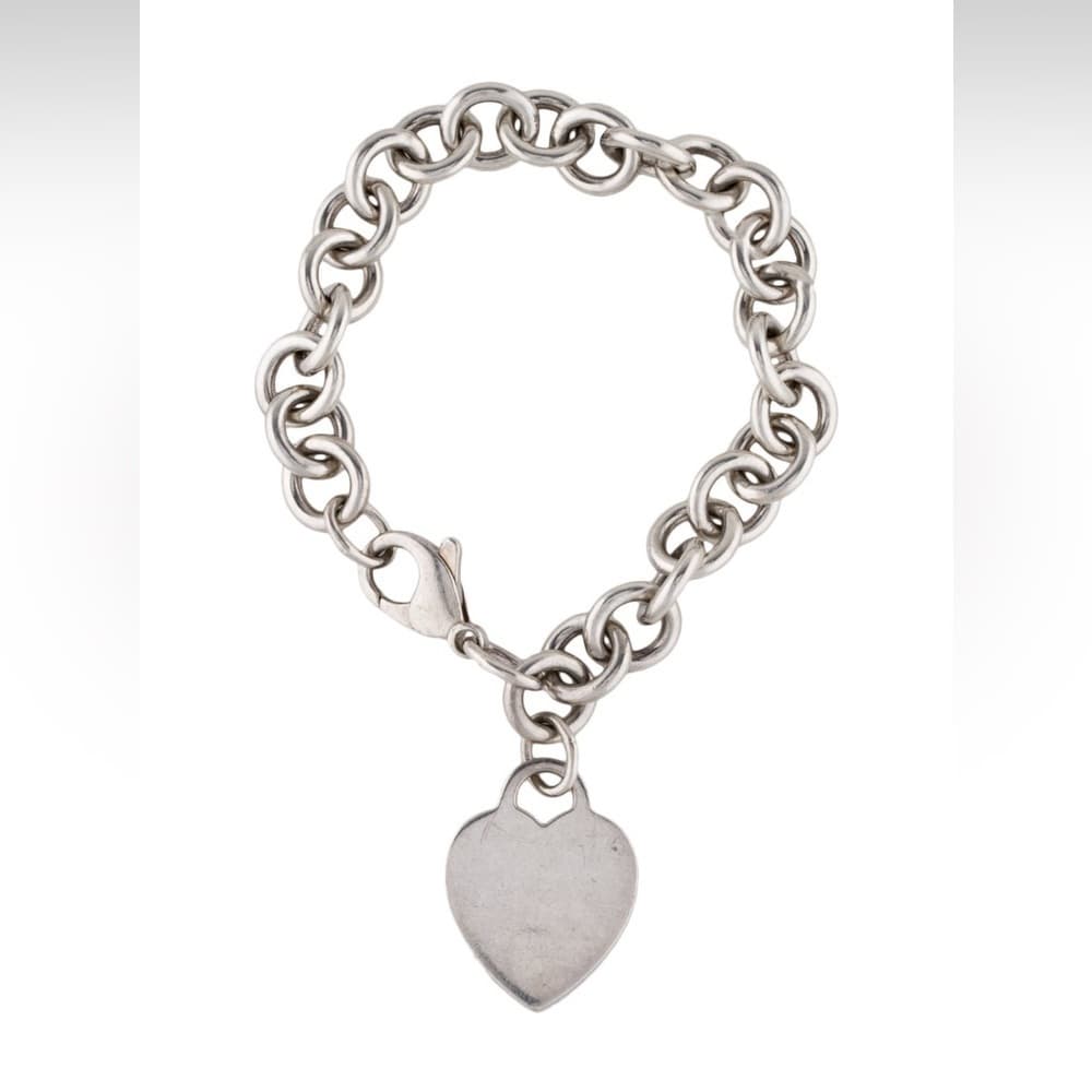 Vintage Tiffany & Co. 925 Sterling Silver Heart Tag Round Bracelet.