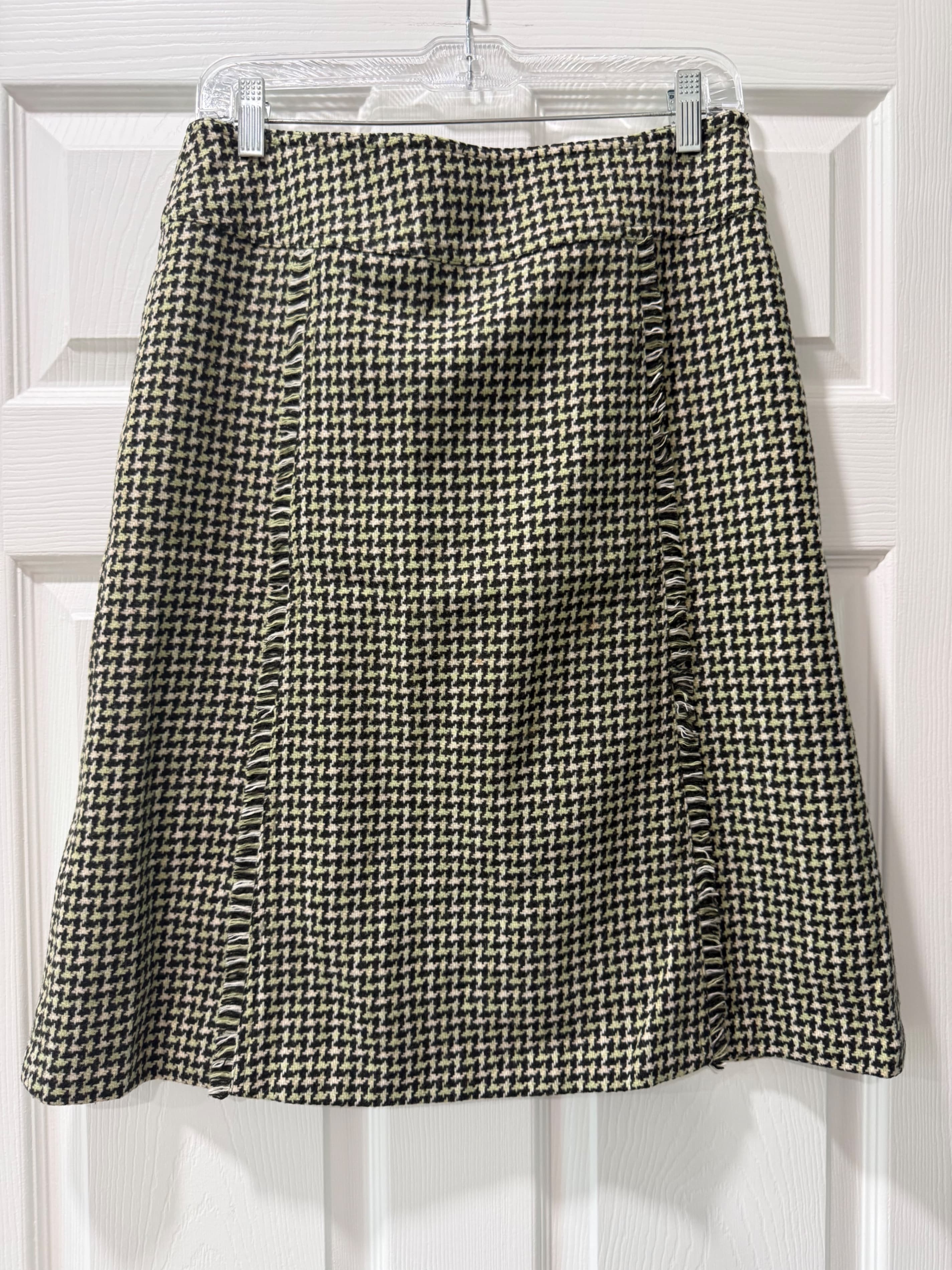Harold's Wool Houndstooth Skirt Size 4