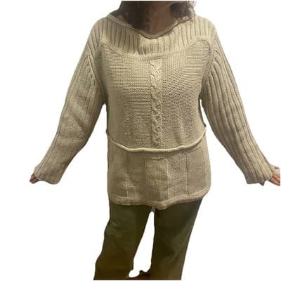 Newport News Classic Quiet Luxury Academia Cable Knit Sweater 71% Silk