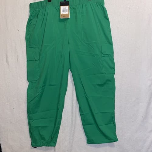 The North Face Women’s Lightweight Cargo Pants Emerald Green Athletic Wear