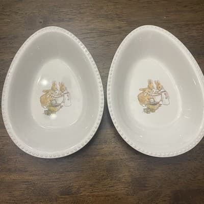 Pottery Barn Kids Beatrix Potter Bunny Egg Dish Set 2 Backs Are Pastel Green