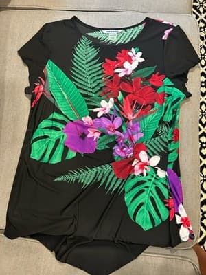 Nygard Collection Black Floral Rhinestones Tunic Cap Sleeve Blouse Size Large