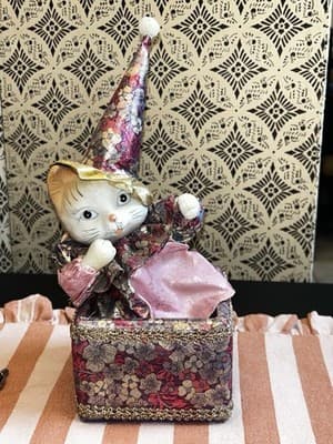 Vintage Interpur Wind-Up Music Box Cat Clown "It's a Small World" Animated Sways
