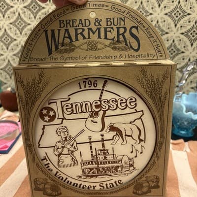 2007 Seneca Ceramics TENNESSEE Bread & Bun Warmer Trivet 6.5" NEW
