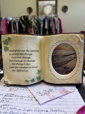 The Book Of Memories Picture Frame Russ 8.5” Serenity Prayer Vintage Beautiful