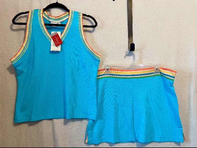 Tennis 2 Piece Set Athletic Wear Ladies Lg Tail Brand Ladies Large