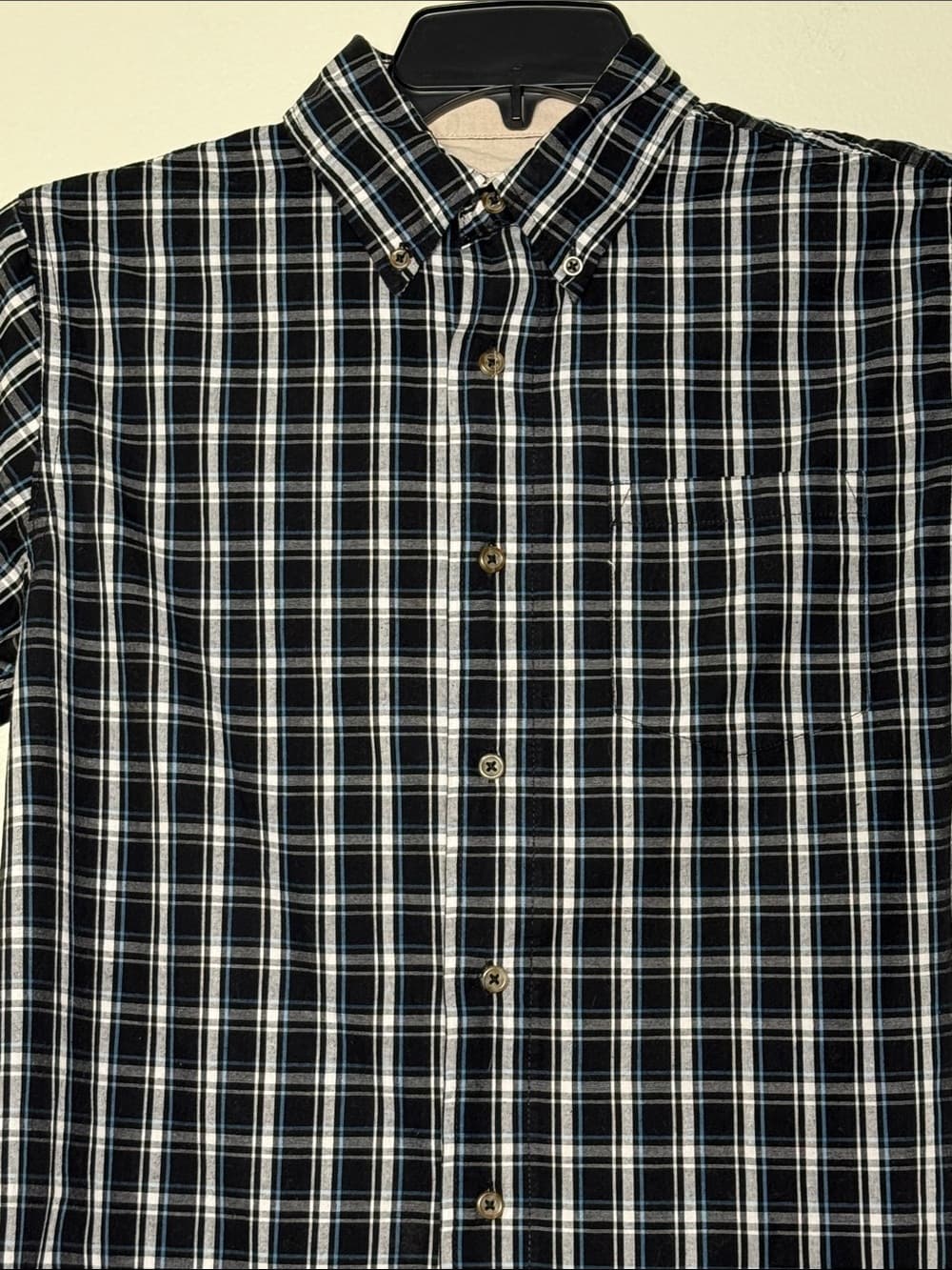 Wrangler Black and White Plaid Short-Sleeve Button-Down Shirt | Size Small