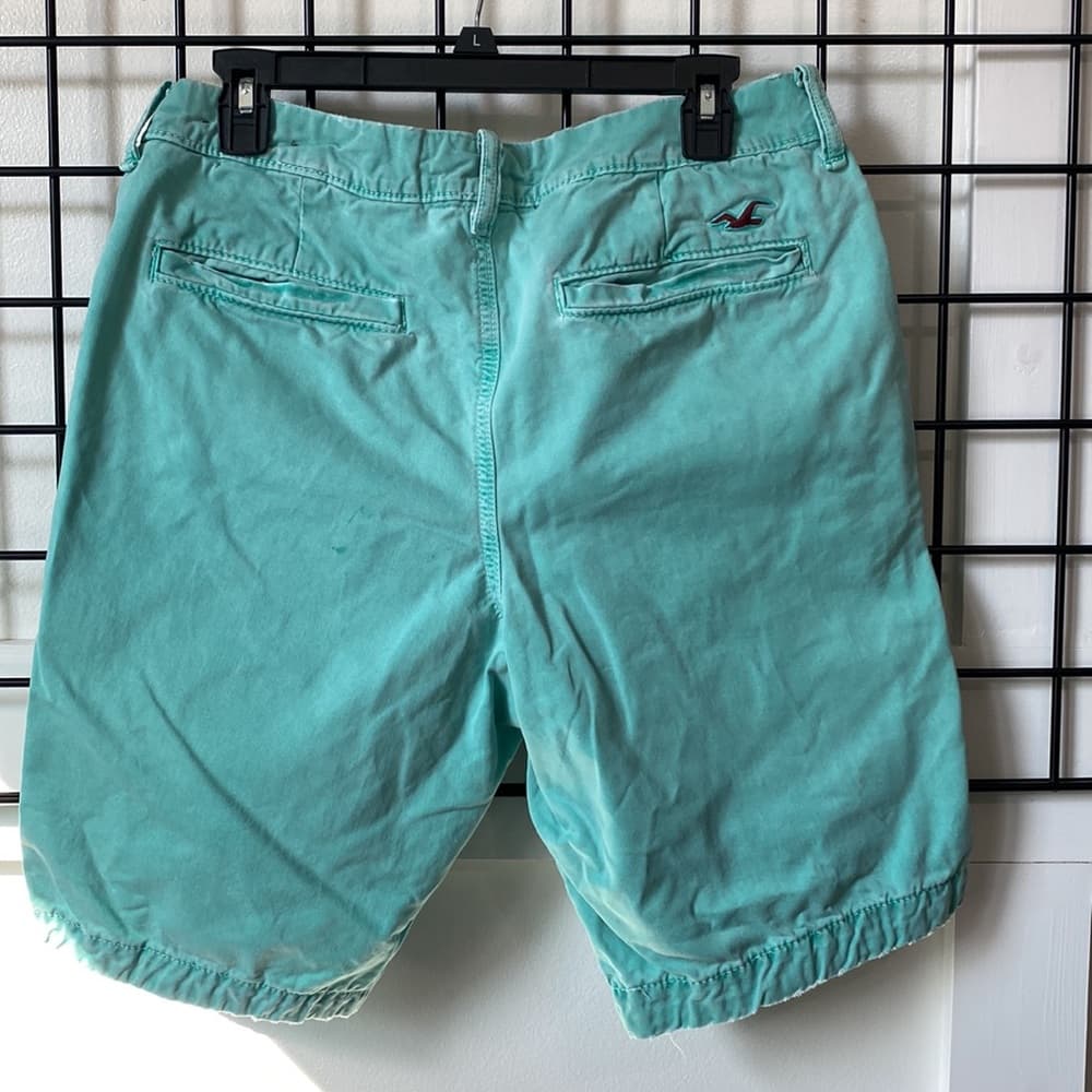 Men’s Hollister button fly shorts*