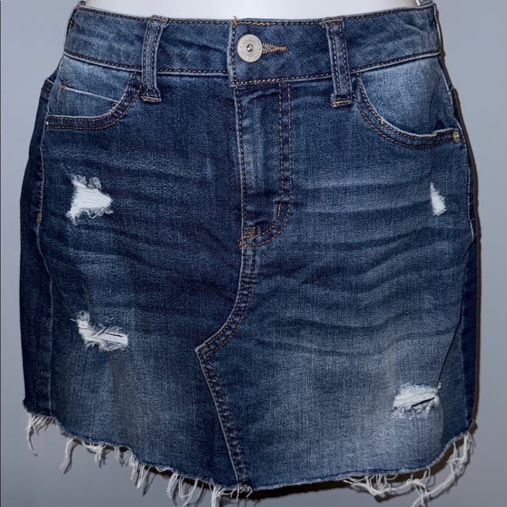 Vanilla Star Distressed Denim Mini Skirt – Size 0