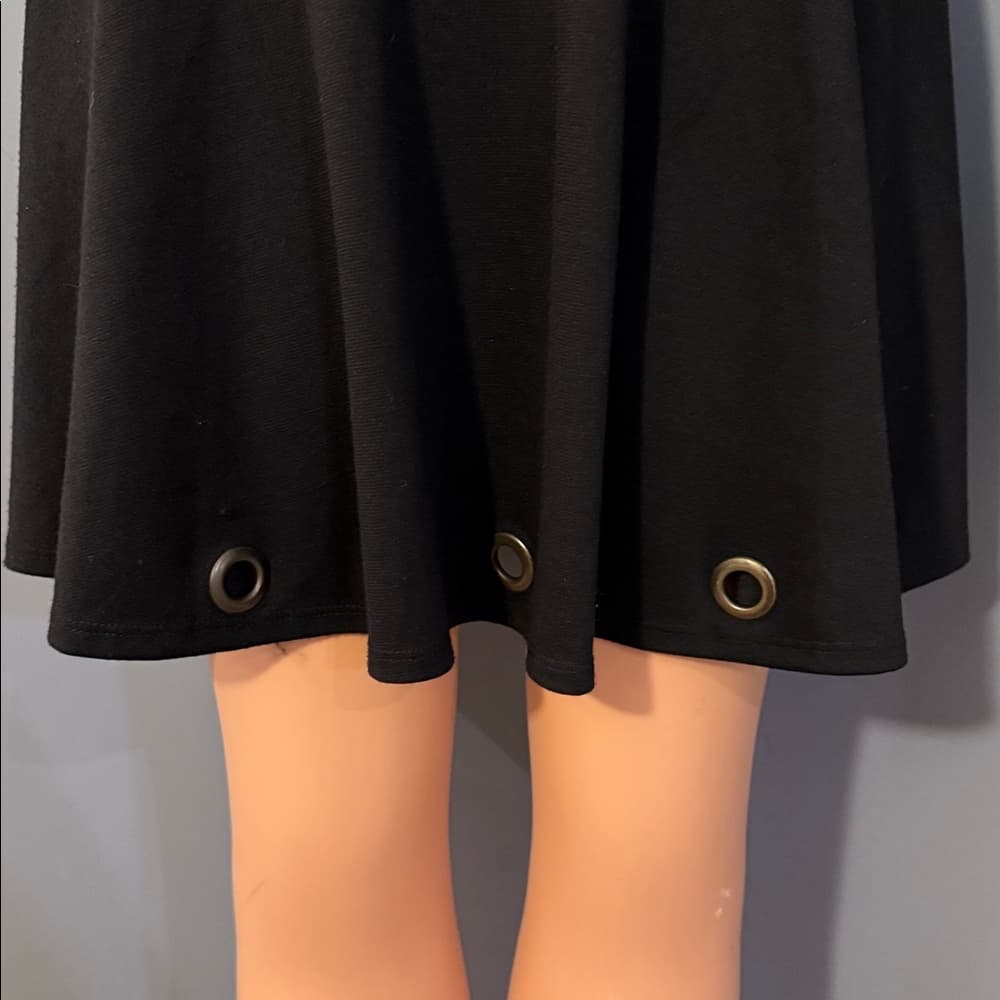 Francesca’s Collection Black Skater Skirt with Grommet Detail – Size Small