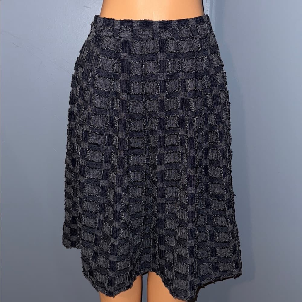 Elegant Eva Mendes Checkered Skirt - Size 4