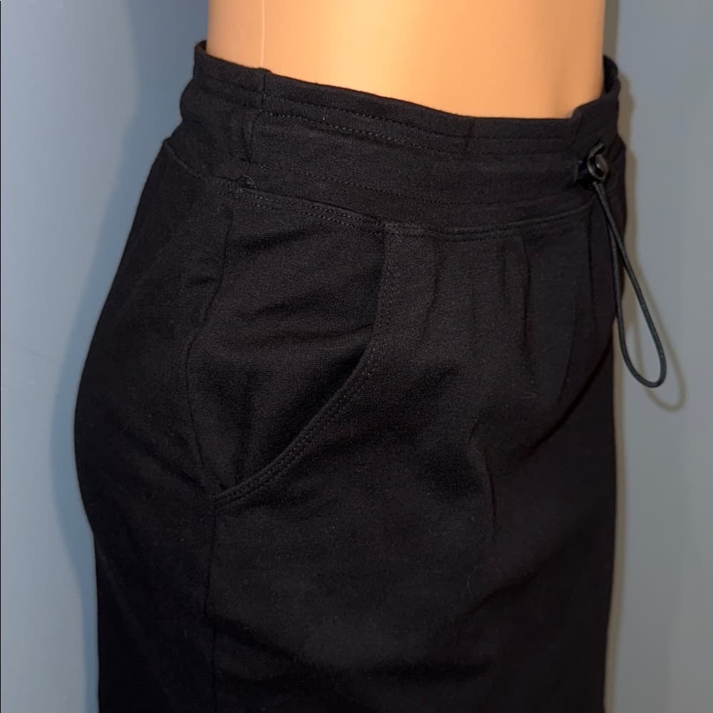 Chic Evereve Black Pencil Skirt - Multiple Sizes