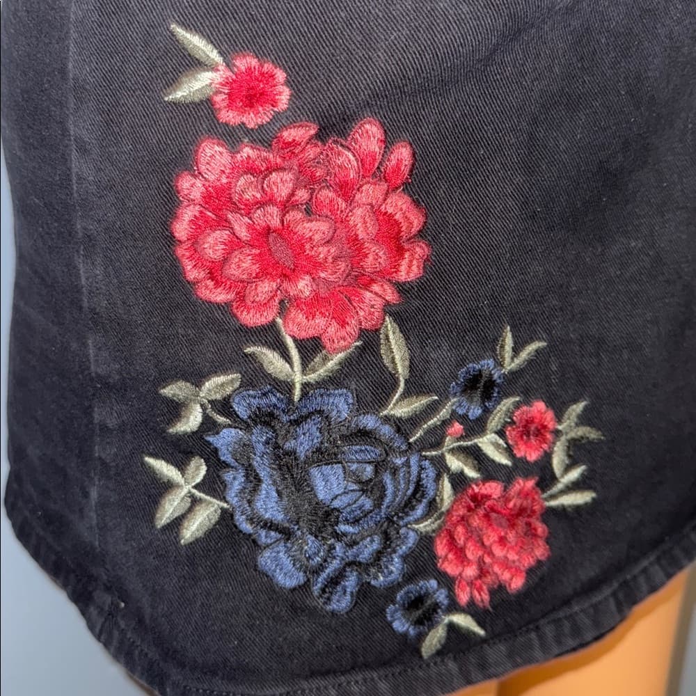 Sadie & Sage Embroidered Denim Wrap Skirt - Size Medium