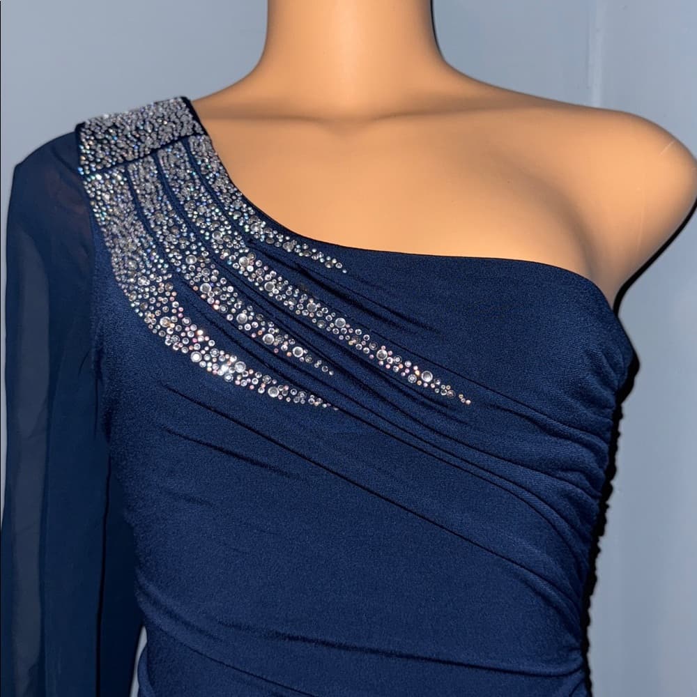 Elegant City Triangles One-Shoulder Dress - Size Small