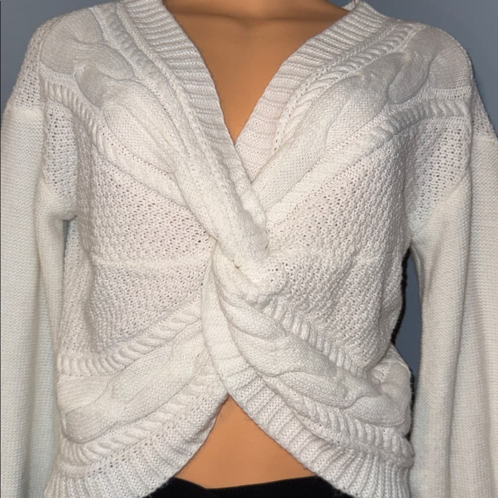 Almost Famous Twisted Cable-Knit Sweater - Size Small
