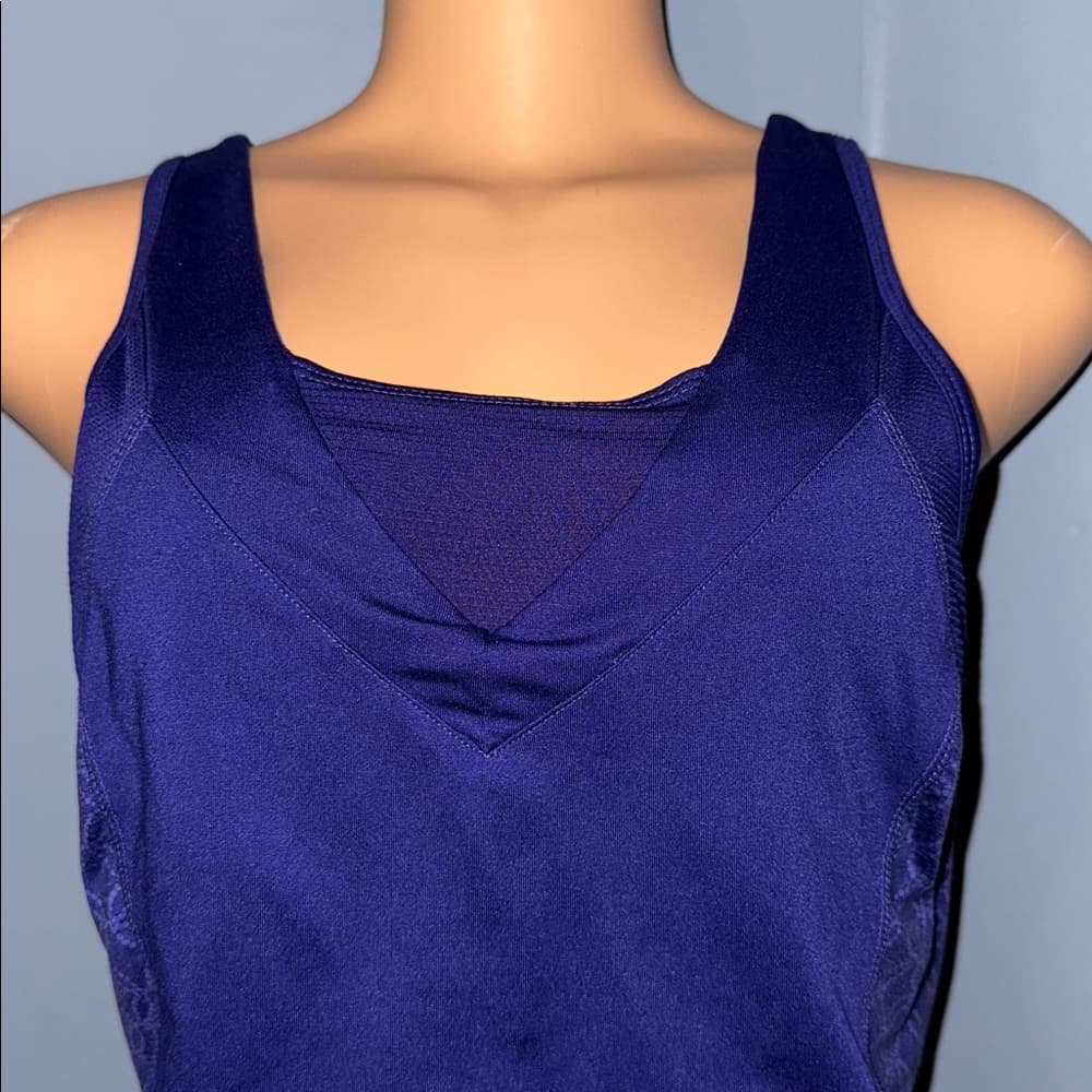 Danskin Now Activewear Tank - Size Small