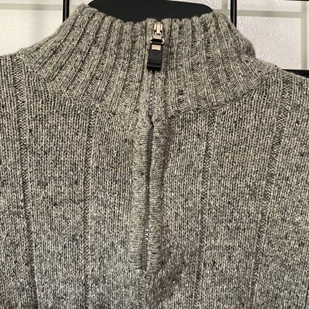 JB Craft grey pullover sweater. Quarter zip.