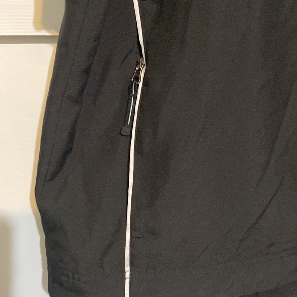 Cutter & Buck WindTec windbreaker with pockets