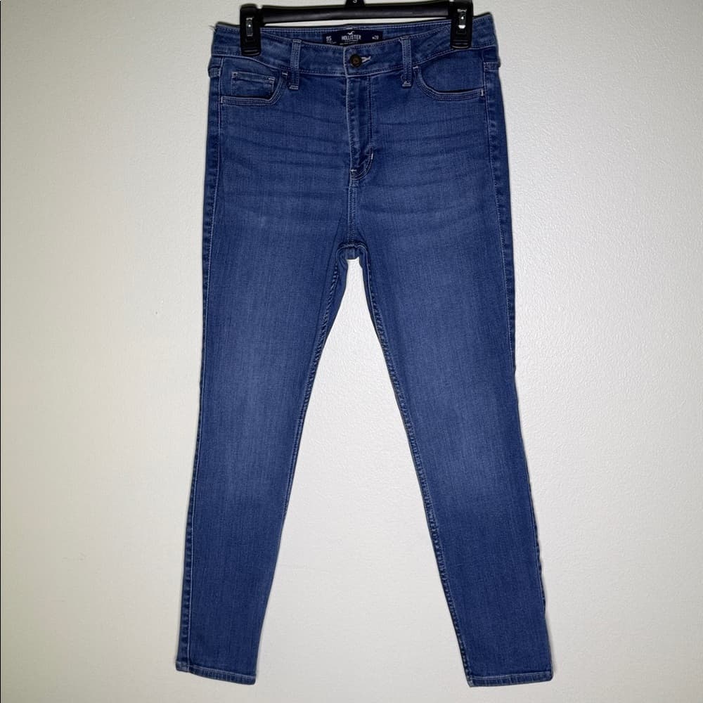 Hollister skinny jeans