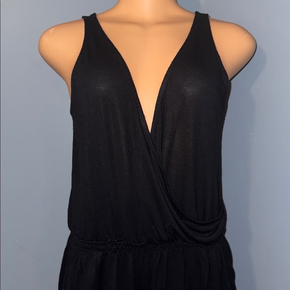 H&M Black Sleeveless Romper - Size Small