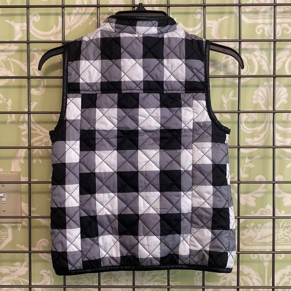 I Love Pinc black and white puffer vest