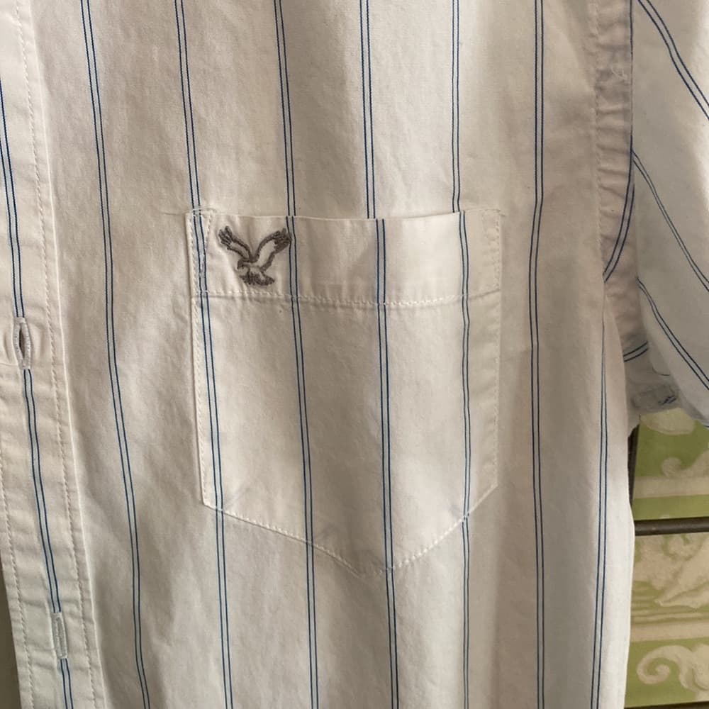 American Eagle button down short sleeve shirt*