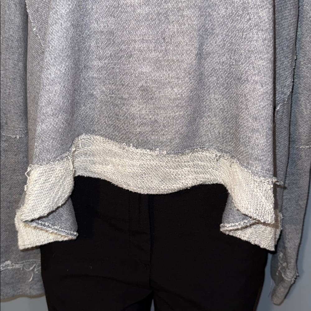 Melrose & Market Gray Sweater - Size Small