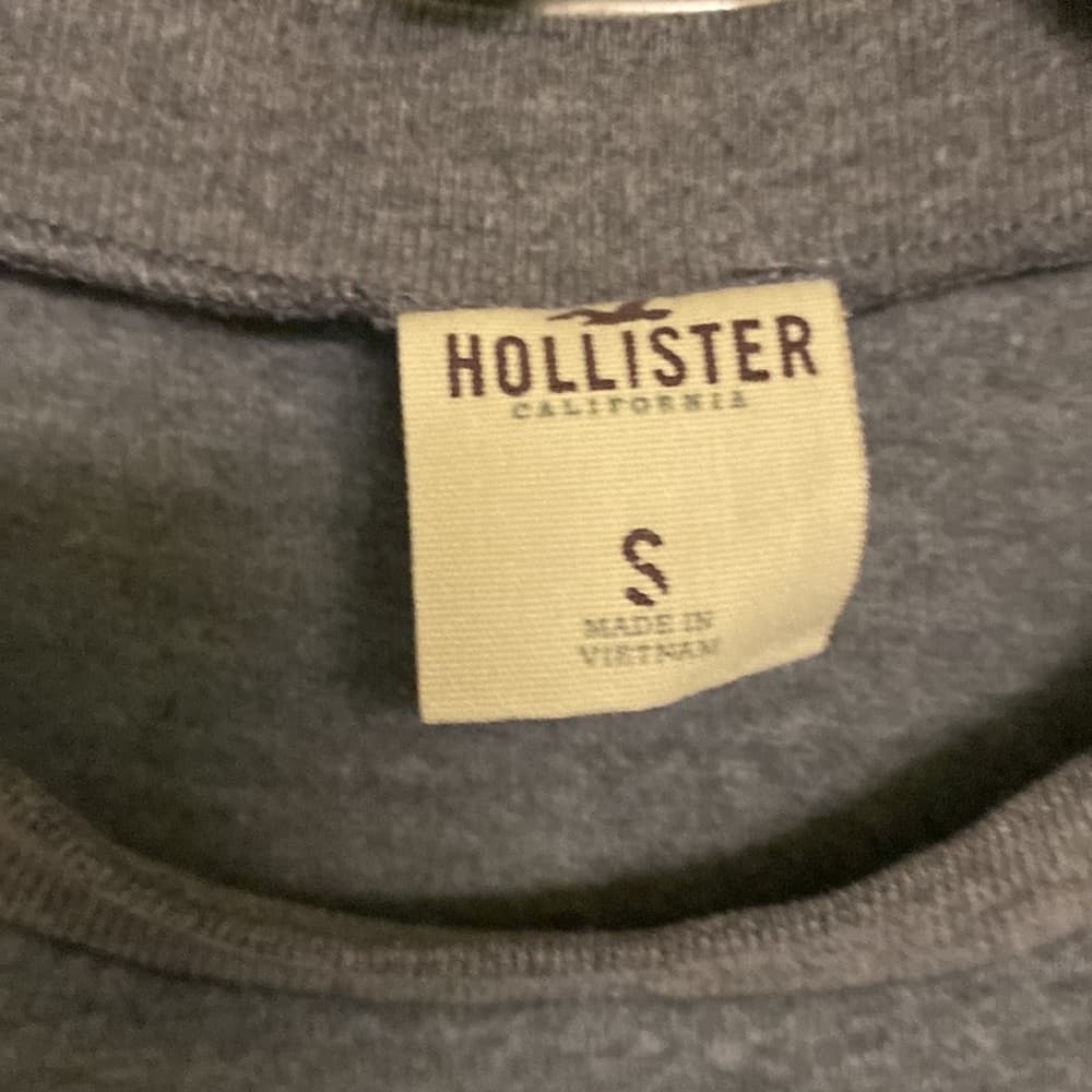 Gray Hollister T-shirt