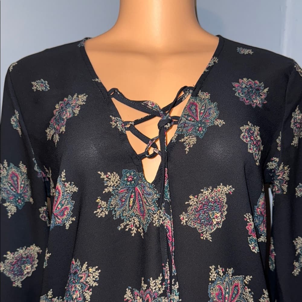 Abercrombie & Fitch Black Floral Lace-Up Blouse