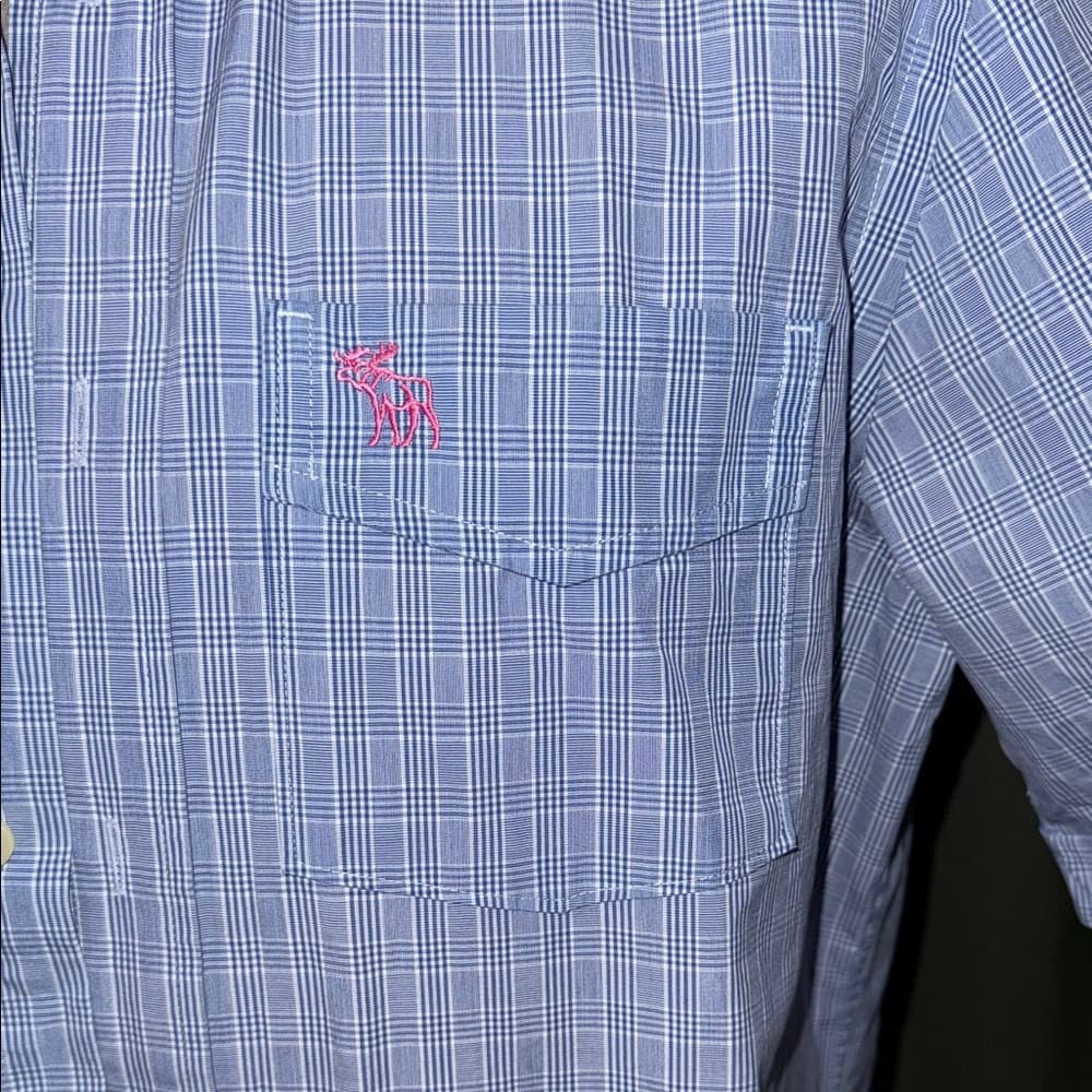 Abercrombie & Fitch Light Blue Plaid Short Sleeve Shirt Button Down