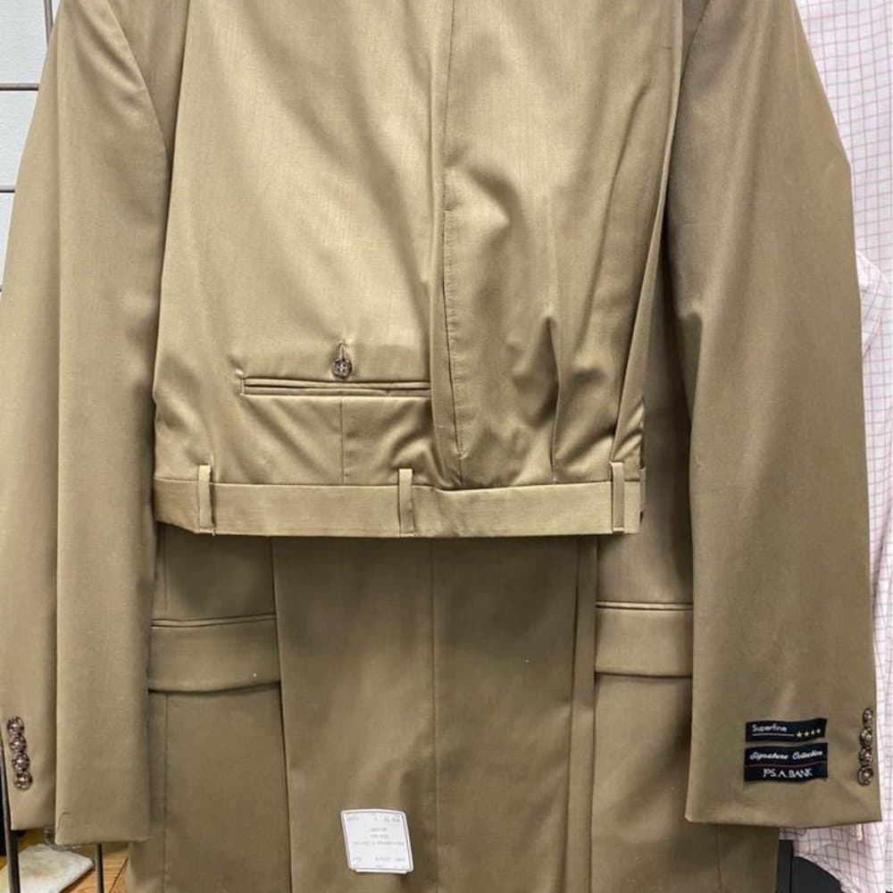 Brand new Jos. A. Banks suit. New with tags