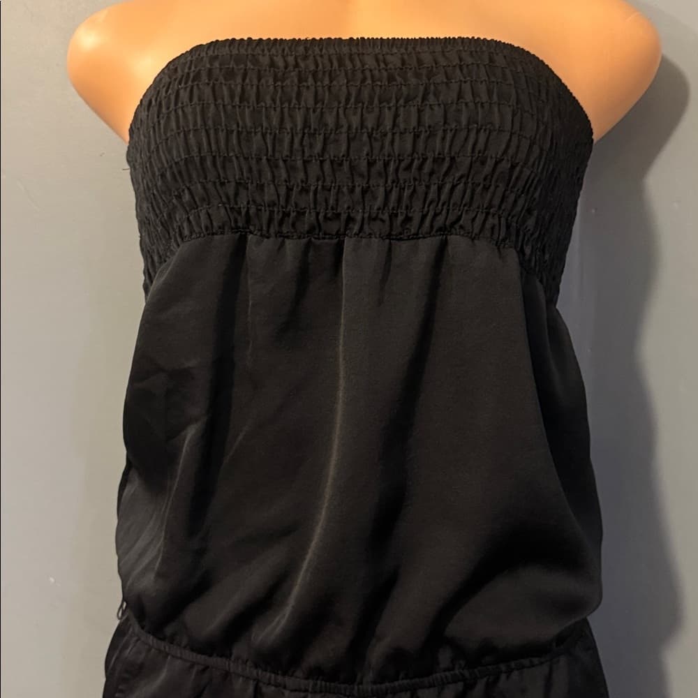 Chic Black Strapless Romper - Size Small