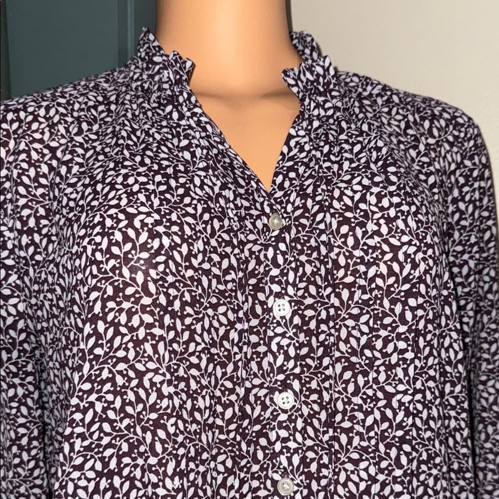 LOFT Black and White Floral Blouse