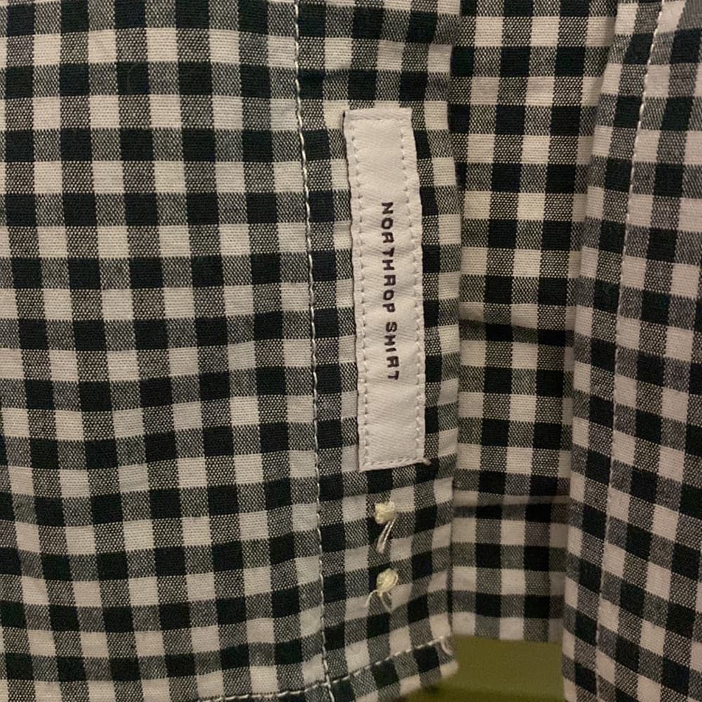 Men’s Goodfellow & Co long sleeve button down shirt