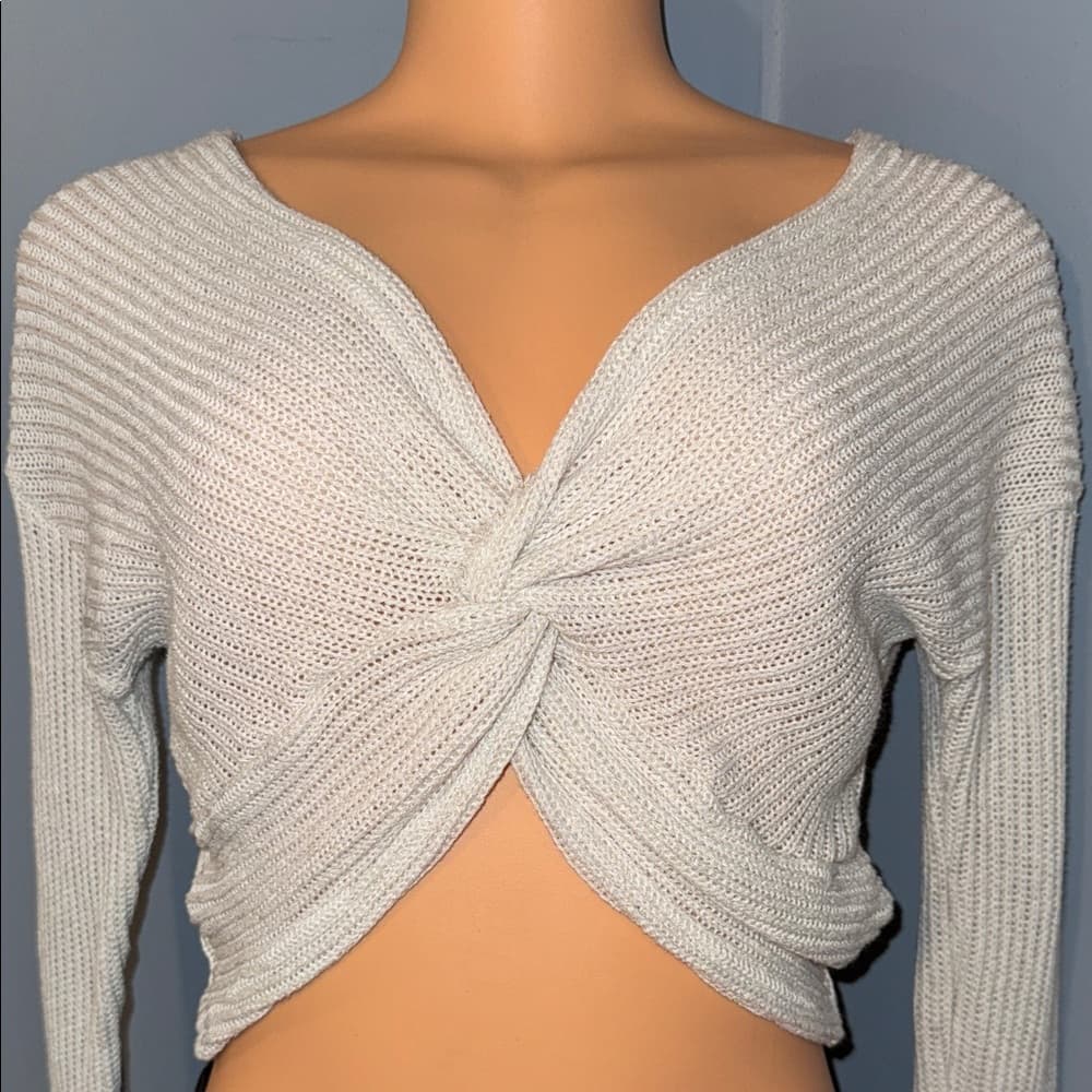 Windsor Knotted Crop Sweater - Size Large