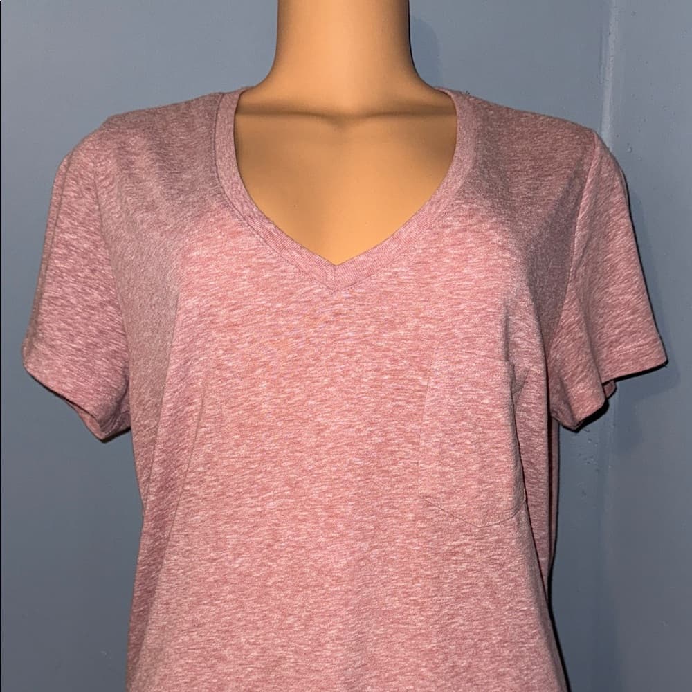 Universal Thread Heathered Pink V-Neck Tee