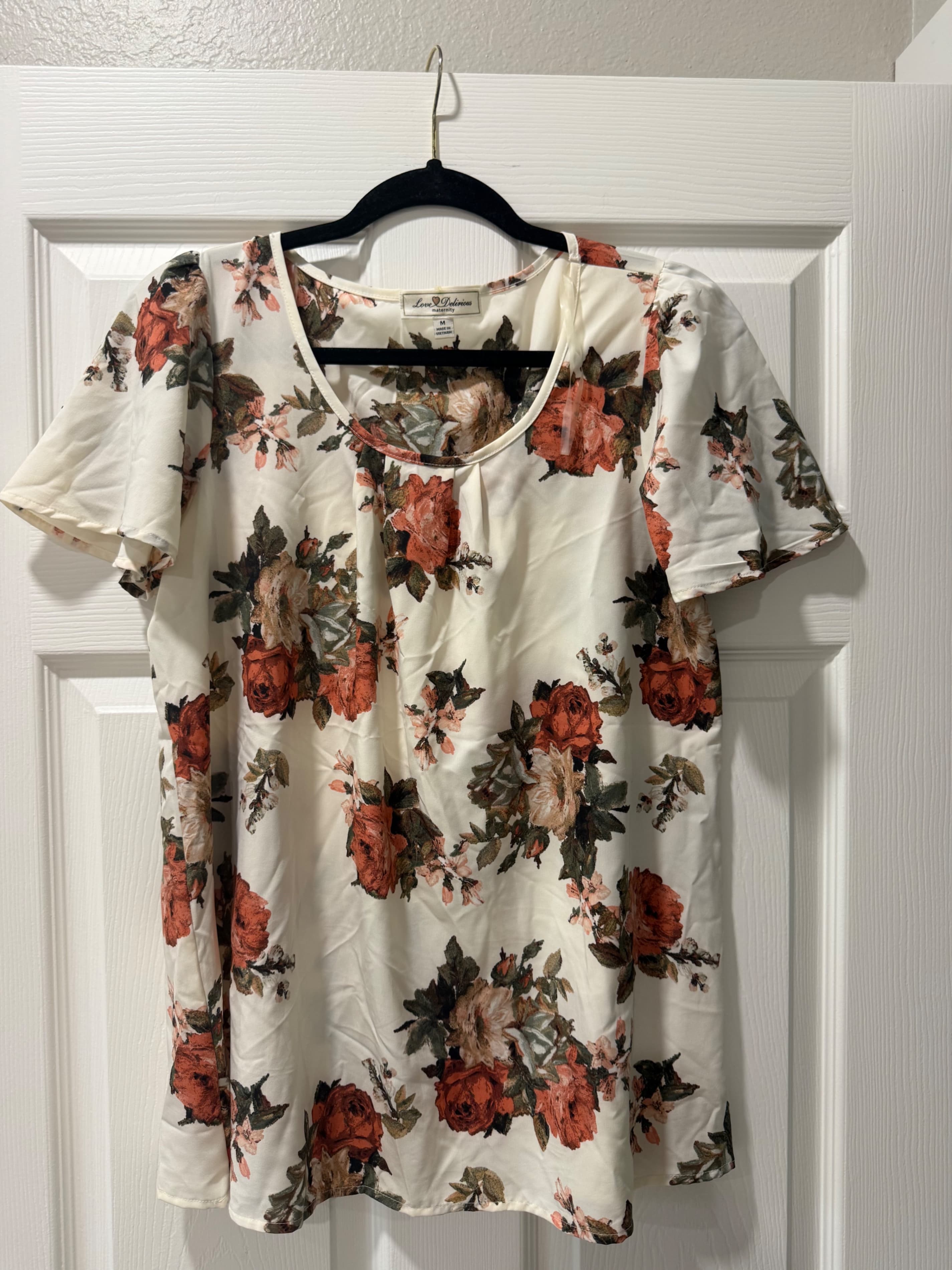 Love Delirious Floral Top Size M