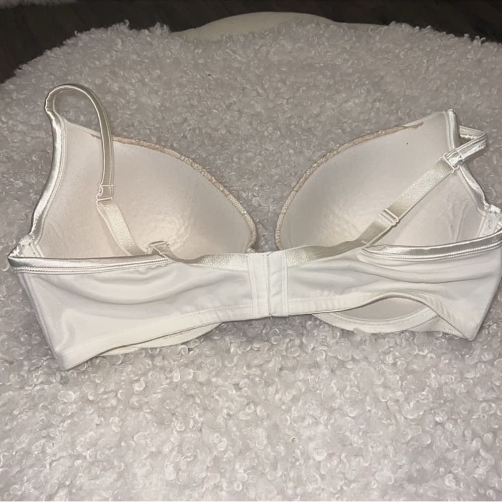 Cacique Lace Trimmed Bra in Cream and Tan 40DD