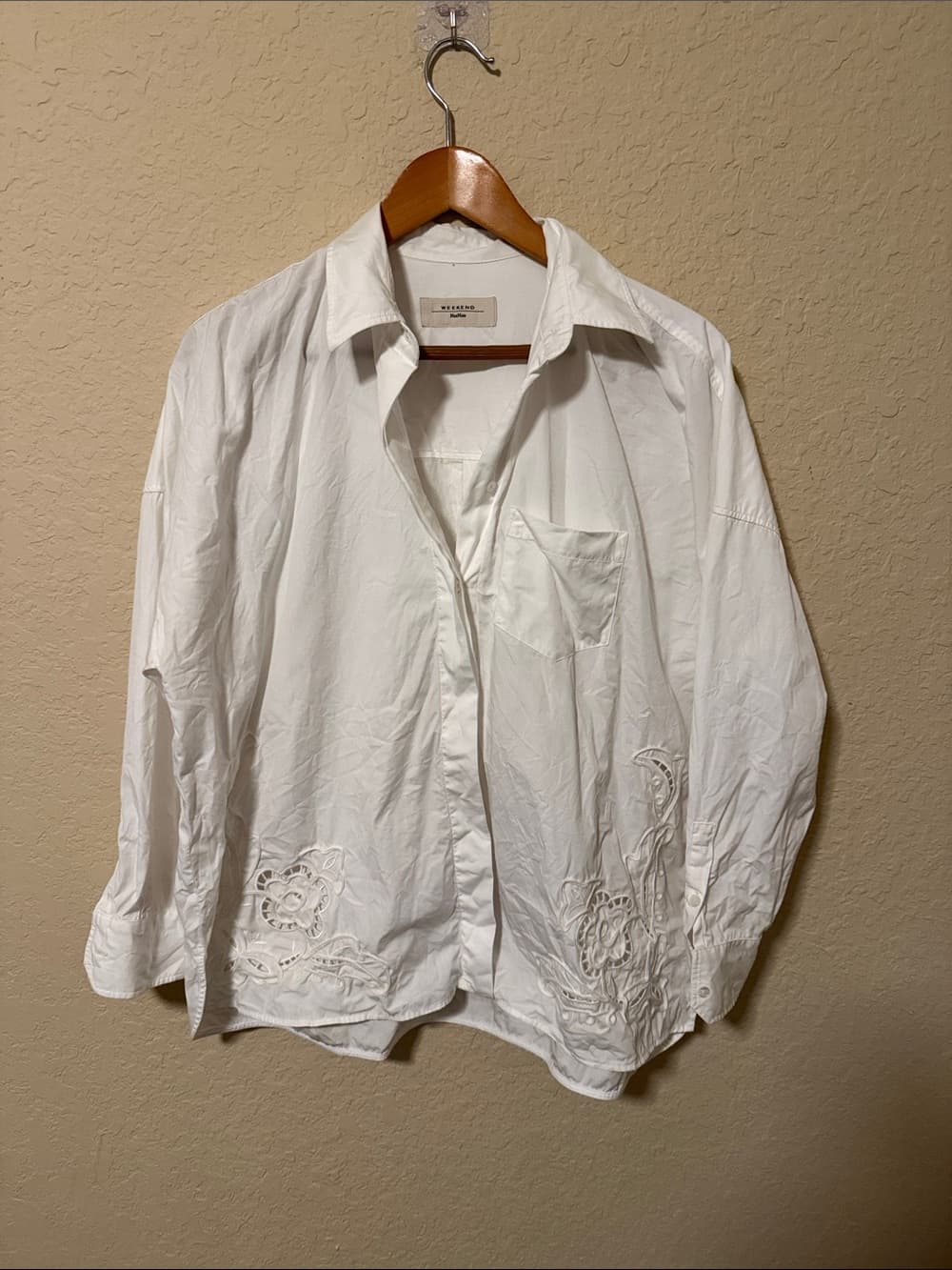 MaxMara White Embroidered Cotton Button-Down Shirt 26" pit to pit