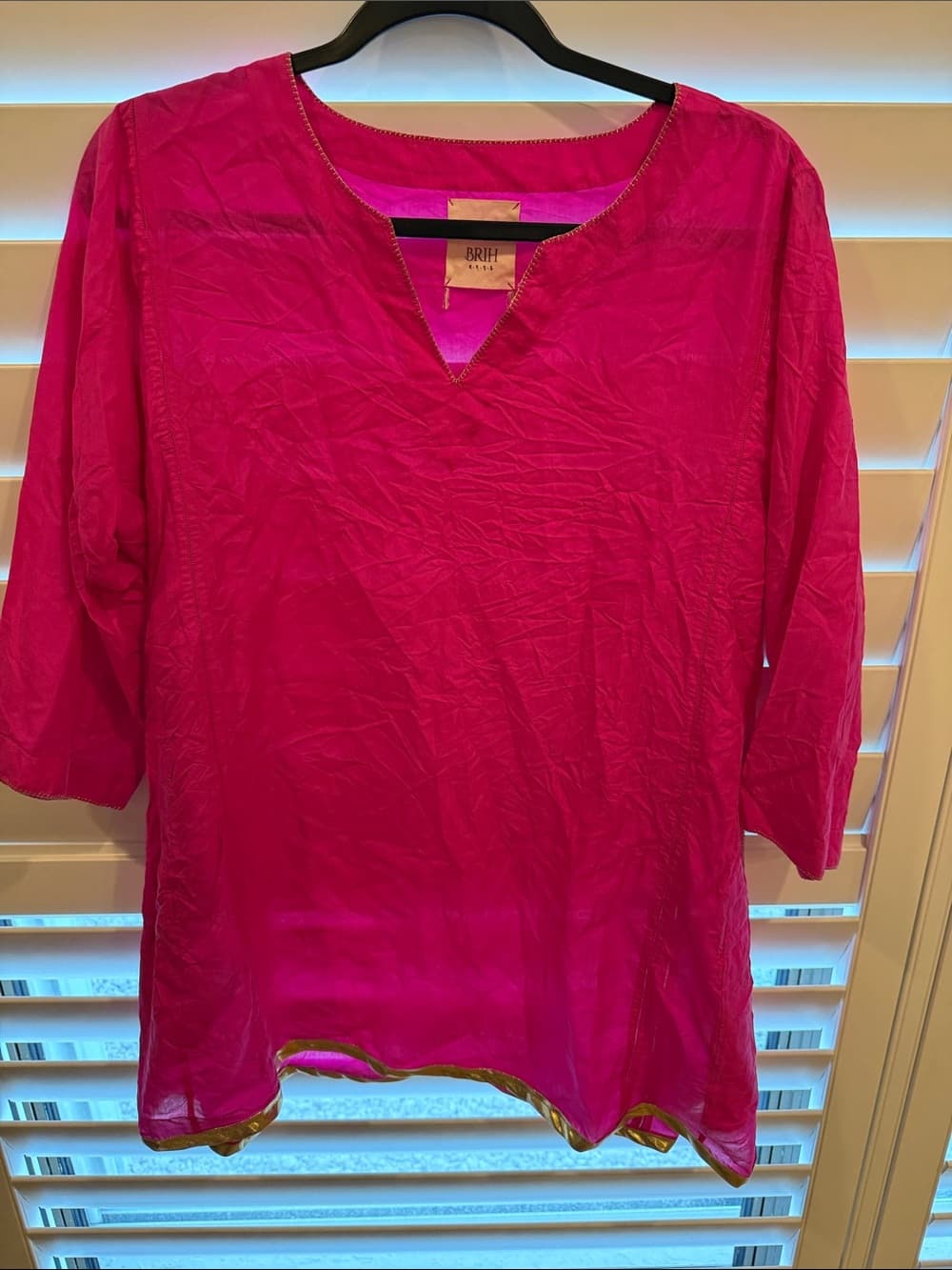 Pink V-Neck Lightweight Women’s Top silk large