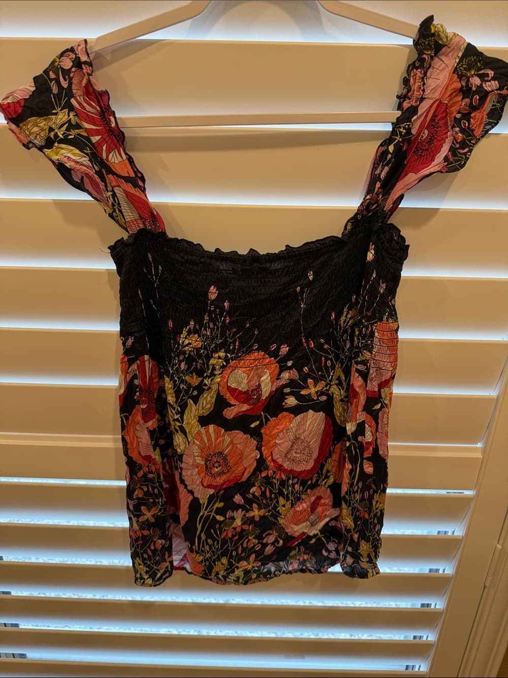 Guess Silk blend smocked tank size small