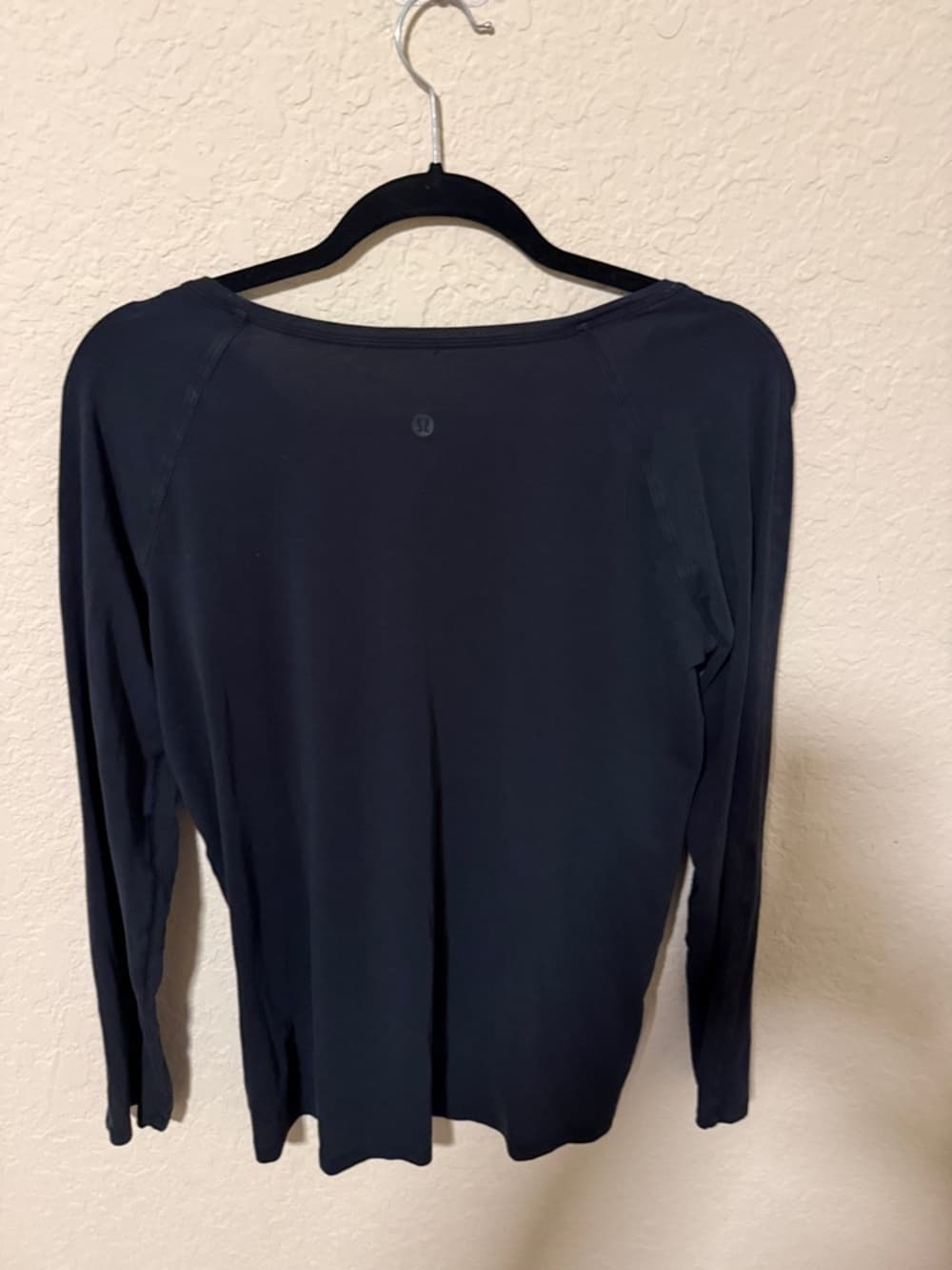 lululemon athletica Women’s Long Sleeve Scoop Neck Top black