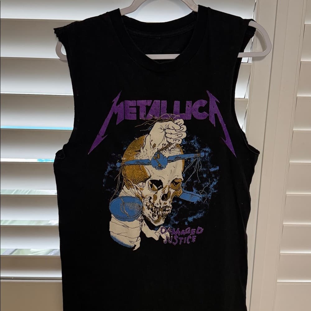 Metallica Black Sleeveless Vintage Graphic Tee size small