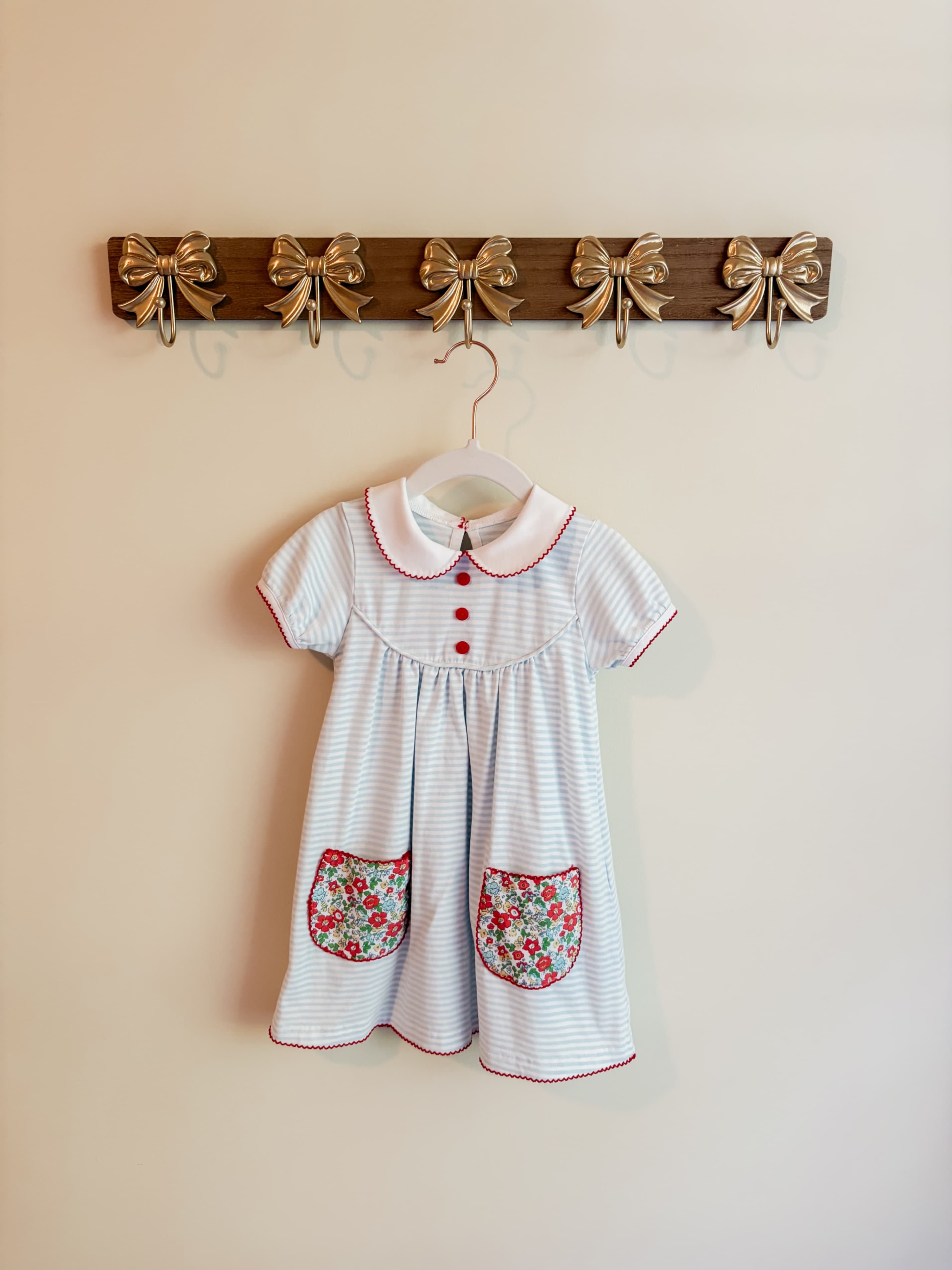 Shrimp and Grits Kids size xs 2-3T Striped Dress with Floral Pockets and Peter Pan Collar
