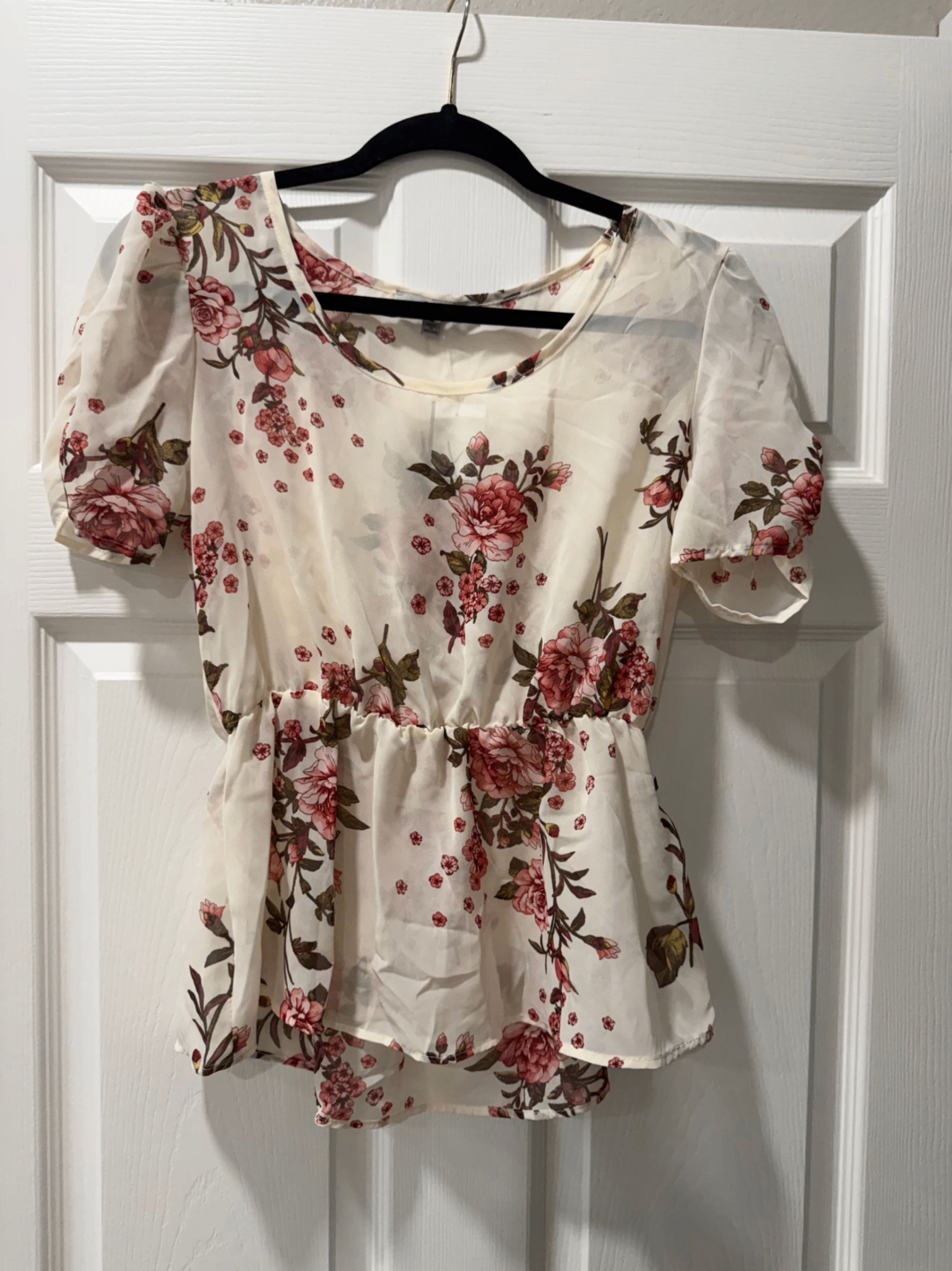 NWT Papaya Floral Peplum Top Ivory Size M